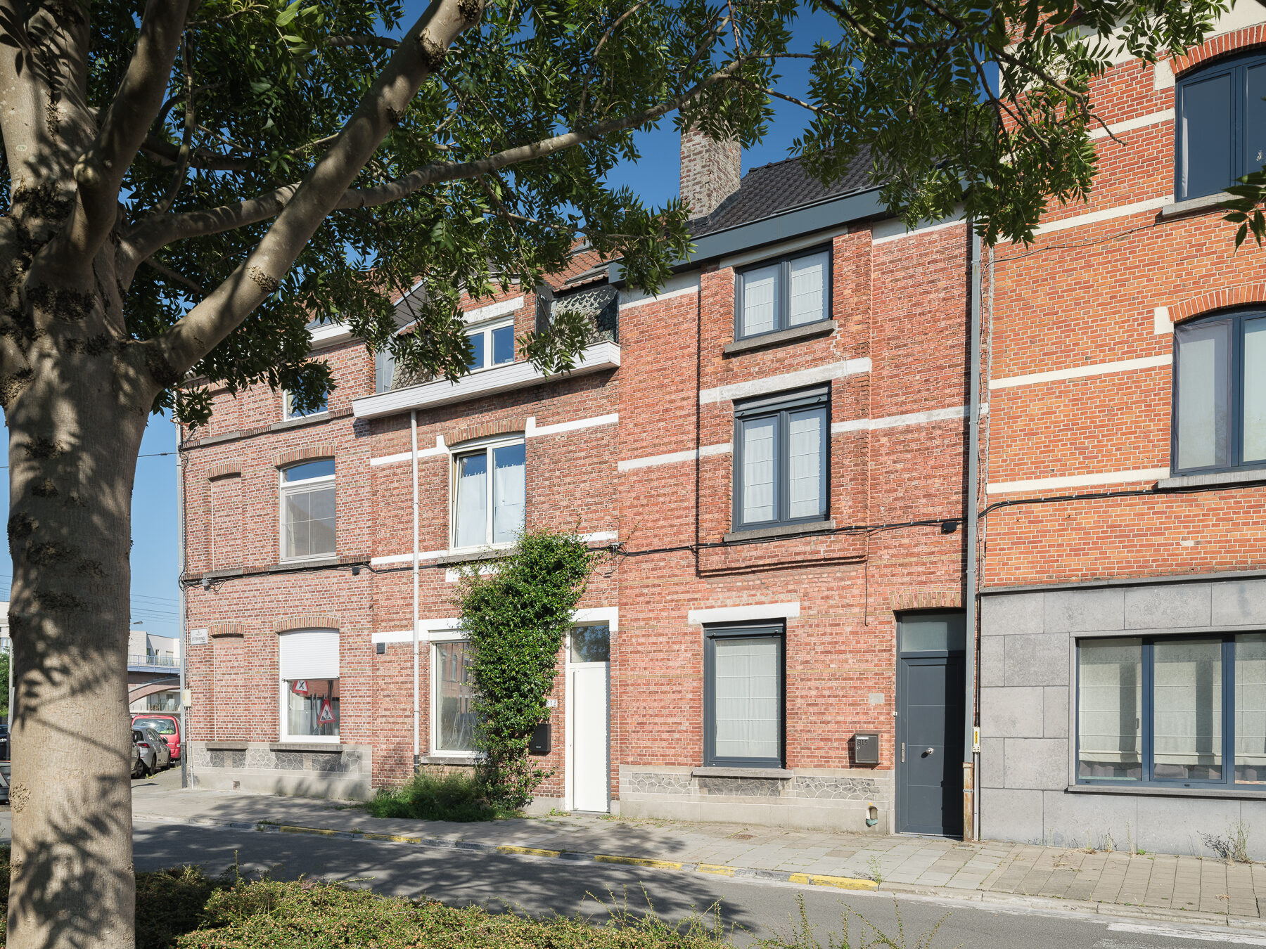 Gezellige burgerwoning aan UZ nabij verbindingswegen, foto 1